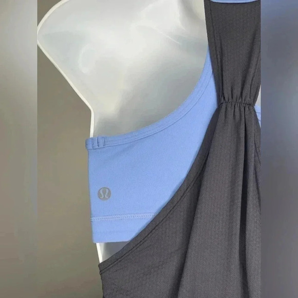 Lululemon Athletica Women's No Limit Tank Top Sports Bra - Picture 2 of 3
